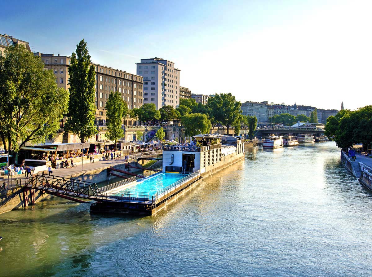 Badeschiff Vienna